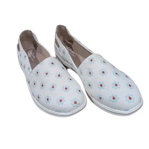 Clarks Cloudsteppers Breeze Step White Floral Daisy Slip On Flats 11M NIB